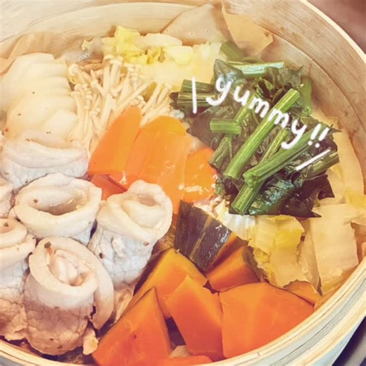 Del・Hygge on Instagram: "栄養満点で風邪予防😊 #受験生ごはん #野菜たっぷり #蒸籠ごはん #蒸籠のある暮らし #蒸籠のある生活"
