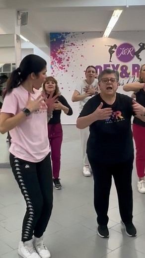 APNEA BALLO SOCIAL DANCE SANREMO 2024 JOEY&RINA #joeyerina #joeydistefano #socialdance #sanremo2024 @real_brown | Joey e Rina