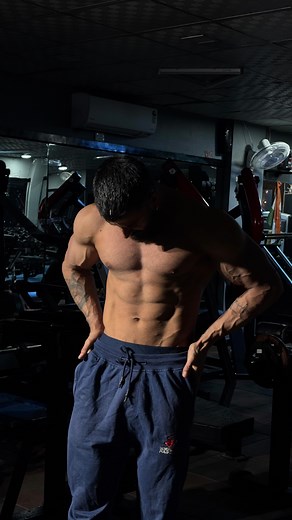 3.5K views · 4.5K reactions | How to do triceps push down…………✅ #tricepsworkout #tricepspushdown #gymreel #workoutreels #reel #reelkarofeelkaro #reelitfeelit #reelfeelit #reelinstagram #reelindia #reelin #reelit #reelviral #reelvideo #reelsofinstagram | Jayram Choudhary | Facebook