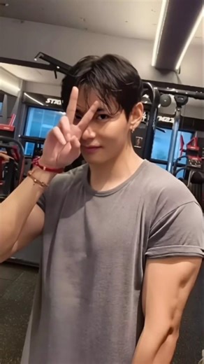 BTS V New update today 😍 💜#viralvideo #trendingshort #shorts #newshorts #💙