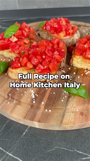 The Perfect Crunch of Italian Bruschetta 🇮🇹 | Home Kitchen Italy