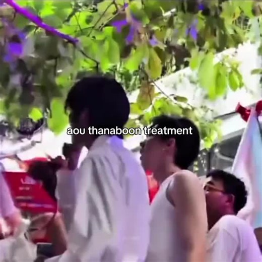 Exploring AOU Boom Couple Edits in CapCut