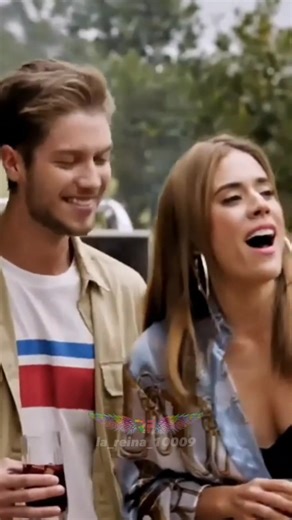 Erik y Yeimy cantan nueva vida #pourtoii #elpezkoi #foryou #yeimymontoya #lareinadelflow #lrdf1 #lareinadelflow #erikcruzmontoya #lareinadelflowofficial #yeimyvienecontoda #erikyyeimy #porti