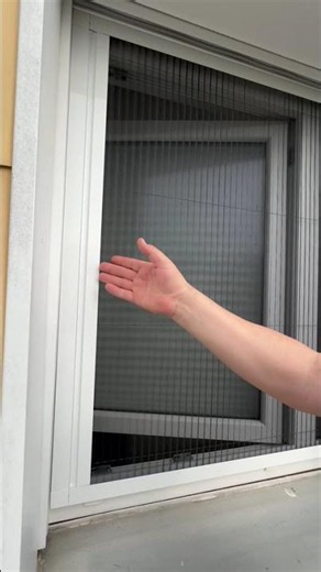 Fliegengitter für Fenster, Türen, Balkontüren, Terrassentüren und Dachfenster