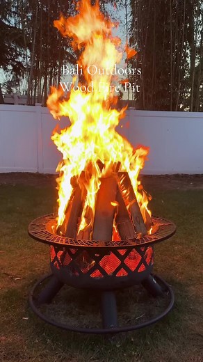 Bali Outdoors Fire Pit ignite the spirit of outdoor living🔥 also with a quick-detachable cooking grill.🥂🔥🥩 #balioutdoorlife #balioutdoors #balioutdoorsfirepit #campinglife #firepit #smoresrecipe #falldealsforyou #tiktokmademebuyit