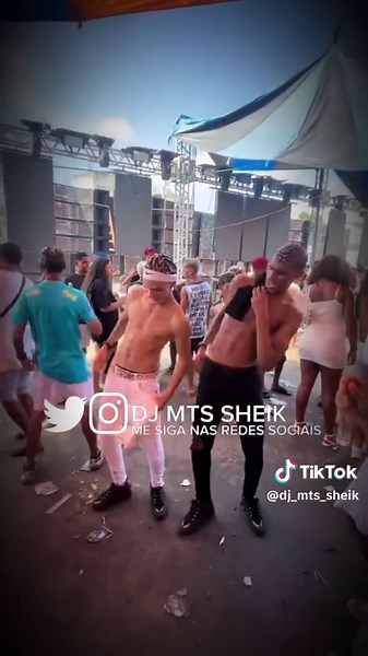 resenha do arrocha ex-love 😍 #f #fyp #resenhadoarrocha #musica2025 #vicio #videosparastatus #jeskine #deseslove #exlove #bahia #naipebahiano