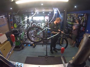 CUSTOM BUILD TIME LAPSE One of the most sought after experiences for any cyclists is being able to build up a new bike with components selected completely by the rider themselve. Having freedom over what is bolted to your bicycle gives you that custom edge where every component has been chosen by you for a desired ride quality or feel. This is exactly what OpenDev rider Chris Pressdee has done exactly this with his new Bowman Palace:R featuring a set of Hunt 50Carbon Wide Aero Wheels. Check it o