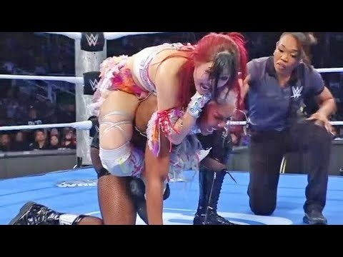 🔥イヨ・スカイ無念の敗北…💔ジェイド・カーギルが圧倒的強さで返り討ち！👑💥WWE女子頂上決戦の衝撃🔥