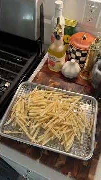 RESTAURANT STYLE PERFECTLY GOLDEN FRENCH FRIES