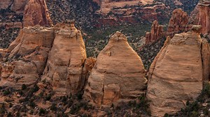 Woman dies after fall at Colorado National Monument