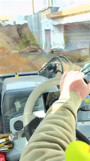 Ryan H Goodfellow | SHOP TALKS AND WALKS: EQUIPMENT MAINTENANCE WORKSHOP Exclusive hands on routine maintenance training during CONEXPO-CON/AGG.... | Instagram