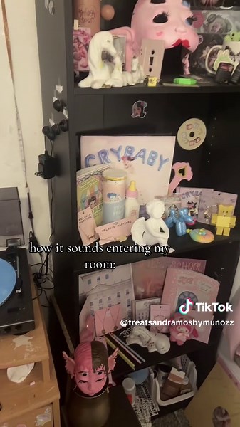 Experience the Sound of Entering My Room