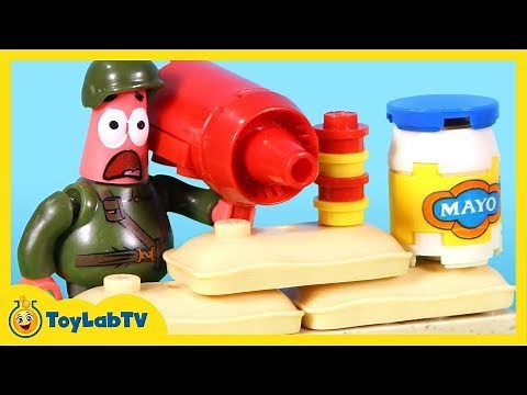 SpongeBob Sponge Out of Water Toys with Mega Bloks Photo Booth Time Machine & Pickle Tank Toy