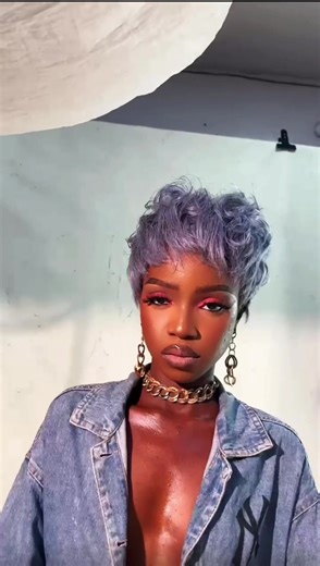 Transform Your Look with this Stunning Makeup and Wig