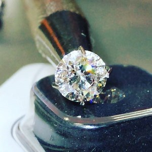 #e #twoofakind #diamonds E colour 0.70 carat makes a great fine pair of diamond earrings to enhance your beautiful Aurora ❤️look how bright the sparkle #GIA certificated only the best will do !call Adrian to view 0781089324 #adriancatherall | Adrian Catheralls Diamond Merchant | Facebook