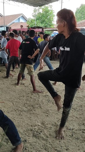 Artis mulet b3lim k3luark4n ind4ng t3rbaru, mas!h c4k!lan s4mpai m3rem mel3k | MM channel