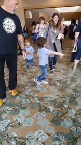 Spotted! The BEAUTIFUL Genevieve and the boys!! Said hi to them right after this :) I love being here!! #VanCon2016 https://twitter.com/JennElizabeth89/status/769999811168919553 | Destiel-Thailand