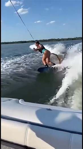 Home Video Hub on Instagram: "Girl's swimsuit fails while waterskiing! #microdrama #waterski #chaos #caughtoncamera #viralvideo"
