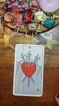 What is the meaning of the 3 of Swords? #tarot #tarotreading #shorts