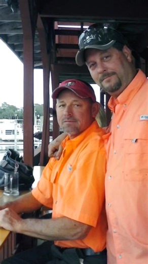 SMOKIN GUN BAR AND GRILL 🍻🍻 | Doug Petty