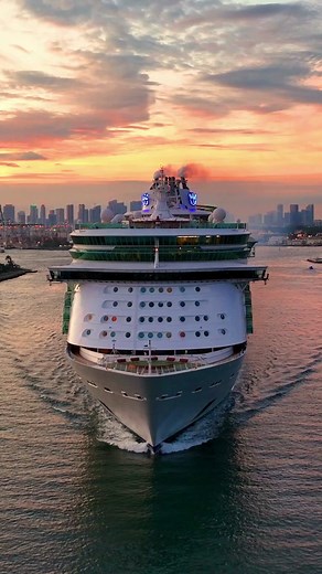 6.3K views · 190 reactions | This looks amazing! Explorer of the seas! #cruise #cruiseship #travel #cruiselife #cruising #vacation #ship #cruises #sea #royalcaribbean #travelphotography #cruiseaddict #travelgram #instacruise #kreuzfahrt #instatravel #cruiseships #cruiseblogger #cruisevacation #cruisetravel #ocean #holiday #cruisetime #travelblogger #wanderlust #photography #carnivalcruise #boat #caribbean #cruiser | cruiseshipsailings | Facebook