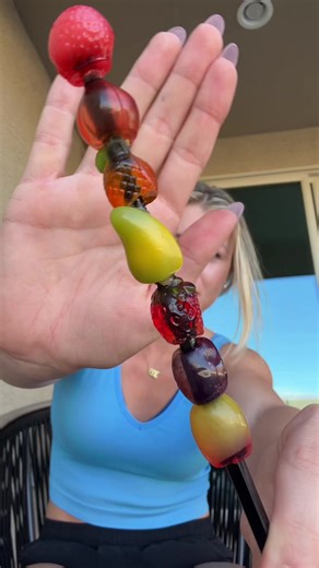 Discover Delicious Peelable Gummy Candies Without Artificial Taste