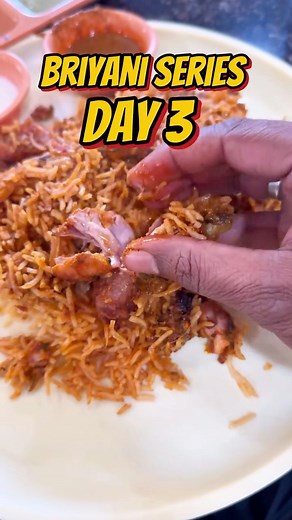 Location: Shadan’s Briyani Express, shirur park road, Hubli. #hubli #briyani #chickenbriyani #rice #chicken #hublidharwad #dharwad #walkwithhubli #hubli_dharwad #streetfood #food #streetfoodindia | Walkwith Hubli