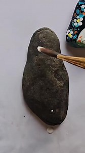 Spooky cat painting on a rock.🐈‍⬛ #rockpainting #stoneart | Little Rocks