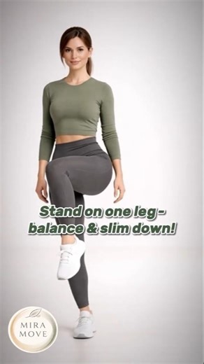 Standing on One Leg: Balance and Posture ⚖️ #beginnerexercises#health #dailyexercises #alignment