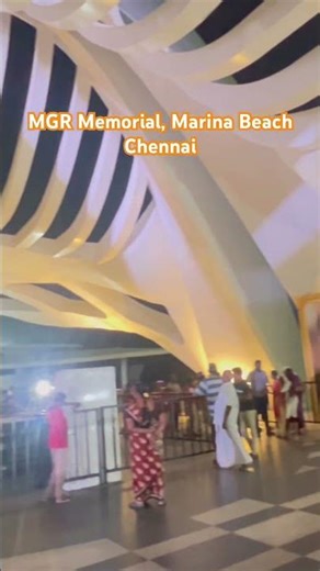 MGR Memorial, Marina Beach Chennai #travelindia #indianexplorers #shorts #viral #beach #waves