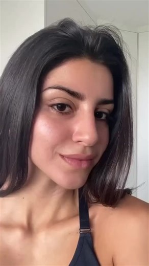 Vidéos de Isabela Souza (@isasouza_off) avec son original - Isabela Souza