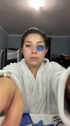 How to apply eye masks for younger looking eyes#eyemasks #skincare #beautyroutine