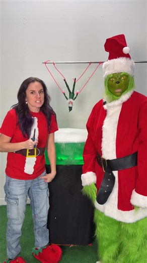 Grinch gotta step up his game #challenge #FamilyChallenge #fun #grinch #holidays | Rudy Randall