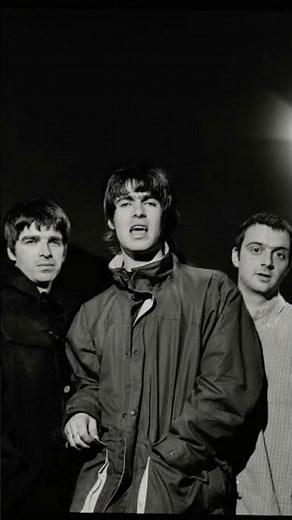 Wonderwall by Oasis 1995 Iconic piece#nostalgia