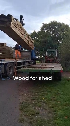 5.3K views · 19 reactions | Too funny farm manager on hand clearly saying back back stop #Winkleighfarm #backbritishfarming #familyfarming #supportlocalbusiness #shedbuilding #farmmanager | Winkleigh Farm | Facebook