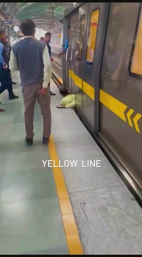 19K views · 90 reactions | Train station 沈沈 #trains | Open Video | Facebook