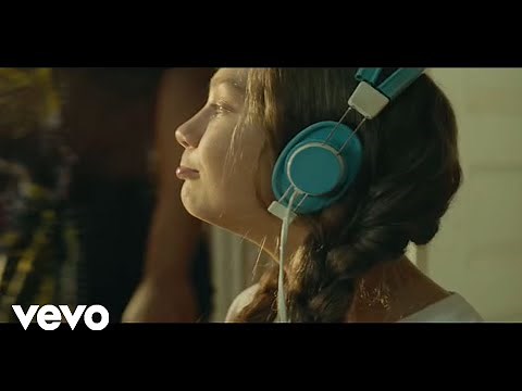 Sia - Breathe Me [Video Lyrics]