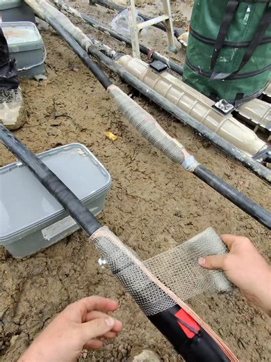 Harvey Ross ⚡️ | Completing the earthing on a straight joint using a brass tunnel connector to secure the copper wire screens, followed by a copper wire... | Instagram