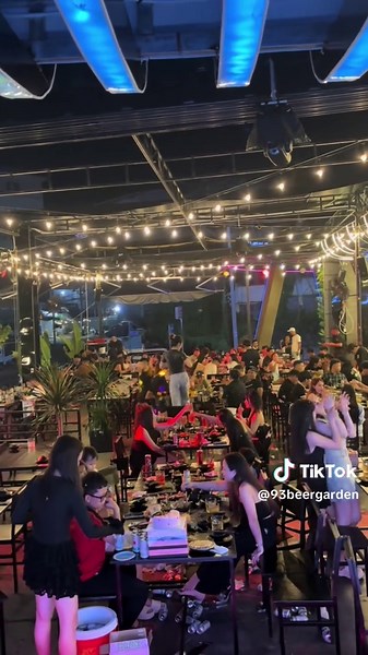 Khách 93 cháy lắm tại Đồng Xoài Bình Phước - 93 Beer Garden