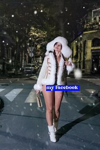 Jeny Smith on Instagram: "Friends, I wish all of us the addition of light, kind warmth inherent in a real person to create positive in this world.🕊 🍾 HAPPY NEW YEAR 🥂"