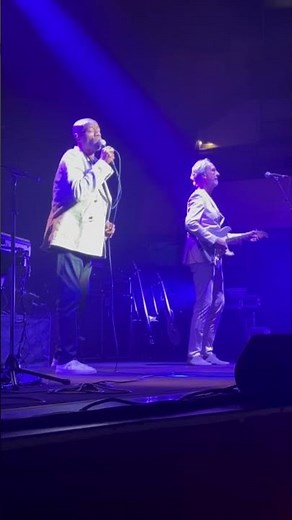 The Living Years live by Mike and the Mechanics #mikeandthemechanics #thelivingyears #concert