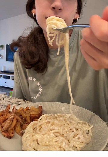 Delicious Lebanese Comfort Meal: Yogurt Spaghetti Recipe
