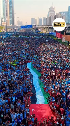 Yalla TV on Instagram: "Dubai Run 2025 🏃‍♂️💙 What a morning! More than 307,000 runners turned Sheikh Zayed Road into the world’s biggest fitness track. From a 4am start to a sunrise skyline, the energy was unreal. Two routes — 5KM & 10KM — gave everyone a chance to experience Dubai like never before, running past the Museum of the Future, Burj Khalifa, Dubai Opera and DIFC. Paragliders in the sky, families on the ground, and a city fully committed to movement. Part of the Dubai Fitness Challen