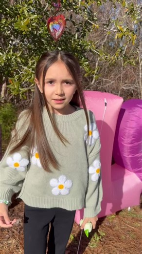 🍭✨ Something sweet just bloomed! ✨🍬 Our new candy stand is officially open—colorful treats, nostalgic favorites, and sweet surprises for kids and kids at heart. Stop by and treat yourself! #candystand #gummies #sourcandy #sneadsferry #flowershop tangledlilac smallbusiness giftshop #candyclub | Tangled Lilac Flowers and Gifts