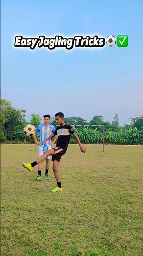 Easy Juggling tricks ⚽️#football #footballskills #soccer #hasan11skills