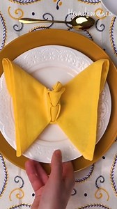How to fold a napkin into the shape of a butterfly! 🦋☺️ It's very easy! | Handimania