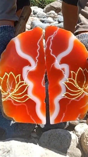 This agate is truly beautiful with lotus flower patterns bro #agate #stone #geology #satisfying #fyp