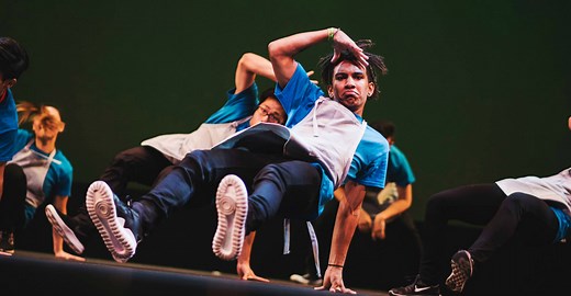 How To Not Look AWKWARD When You Dance | STEEZY Blog