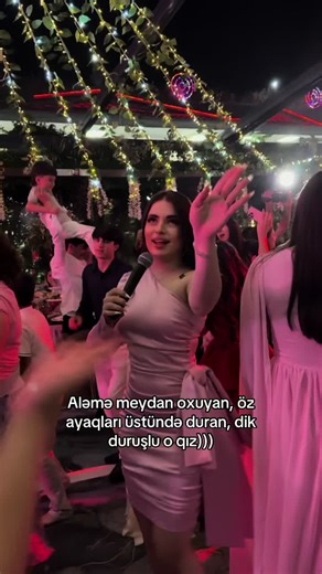 Aləmə Meydan Oxuyan Qız: Güc və İnam