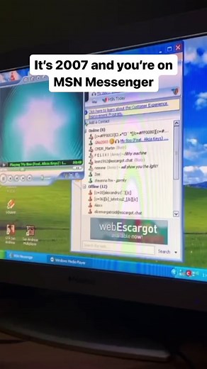 Nostalgic 90s on Instagram: "Chatting on MSN Messenger while listening to pirated music. Ah, the good old days 😌 . . . . . . #msn #messenger #nostalgia #nostalgic #90skid #2000s #memories #y2k #windowsmediaplayer #usher"